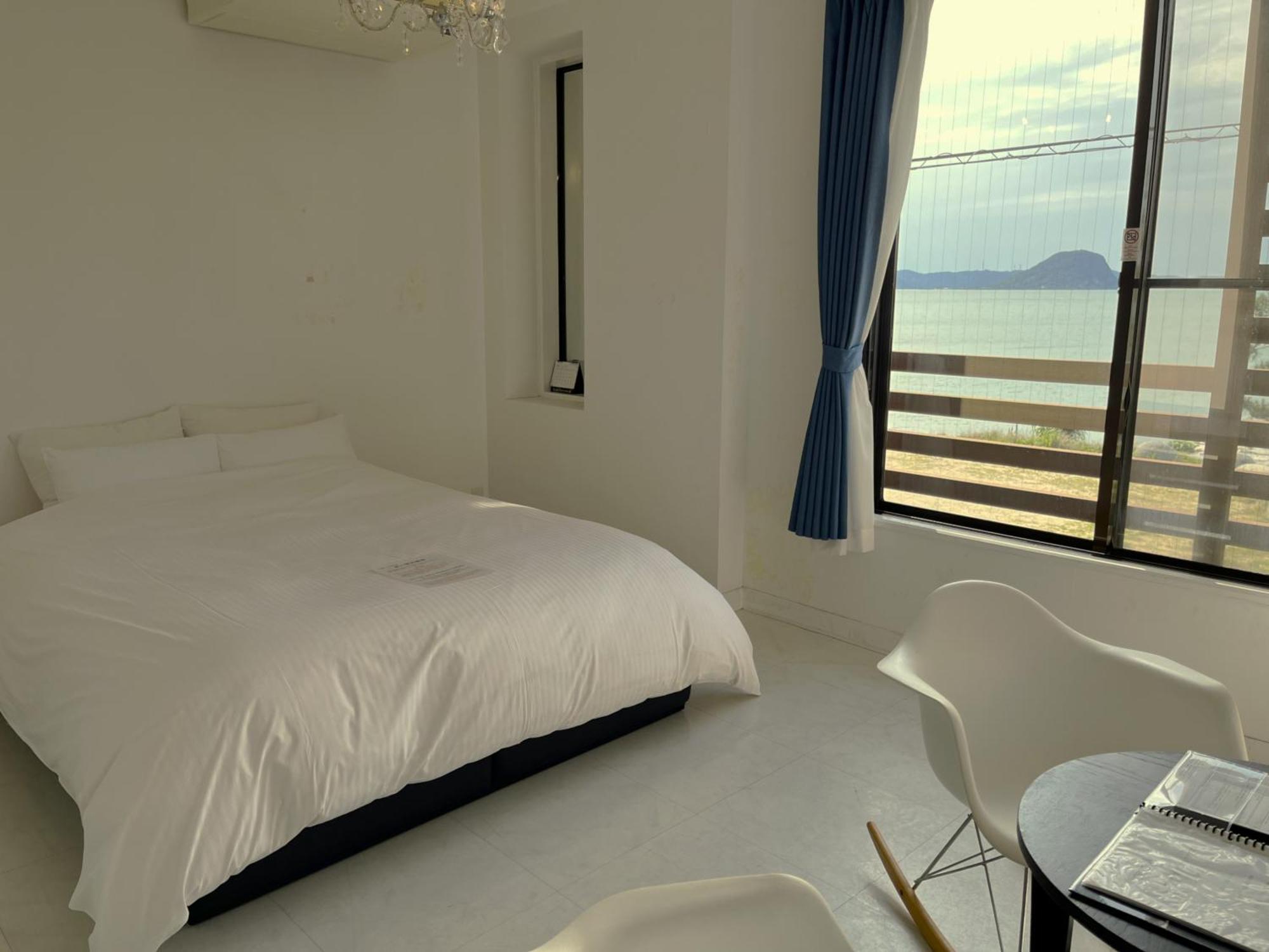 Sea Style Ocean Karatsu